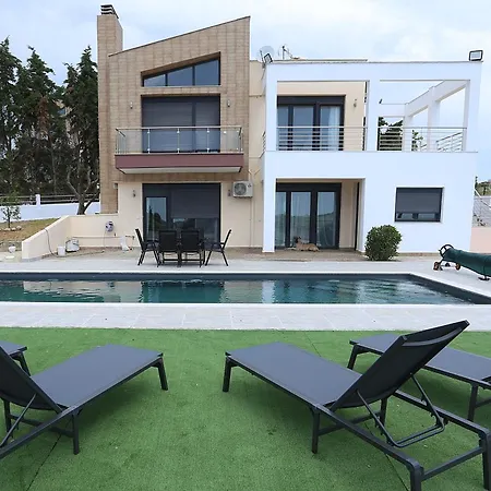 Villa Incognito With Pool - Perfect Hospitality ヴィラ テルミ